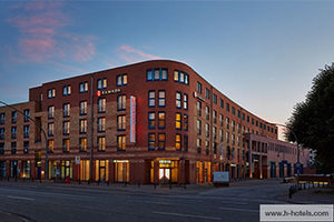 hamburg 300x200 - hamburg
